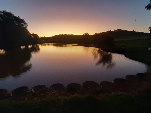 SÍTIO NA VILA DO KM 20