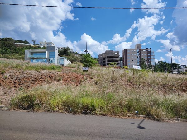 Terreno Comercial       Alto da Julio